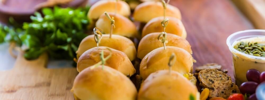 Tailgate Time: Portable Game‑Day Sliders, Skewers, and Snack Mixes